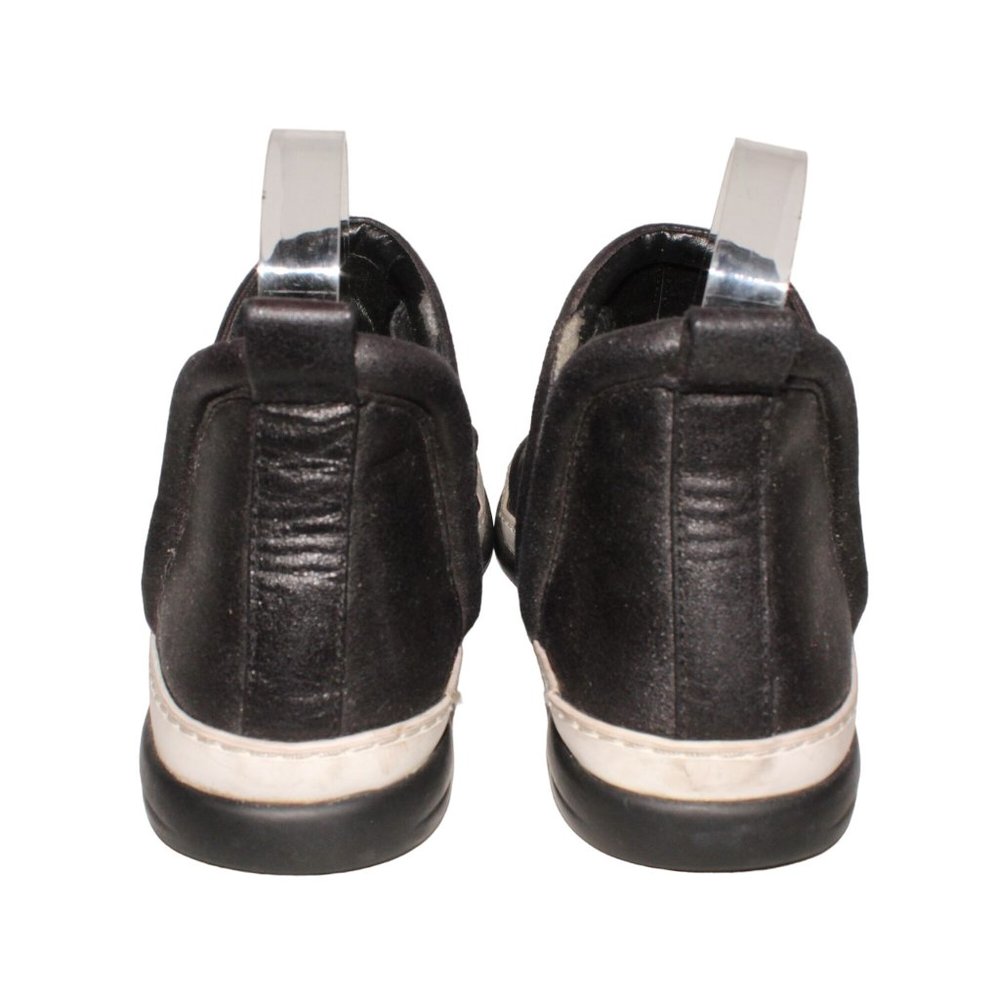 Taryn Rose Freddie Sz 10 Black Faux Leather Slip On Fashion Sneakers Shoes - Picture 4 of 12